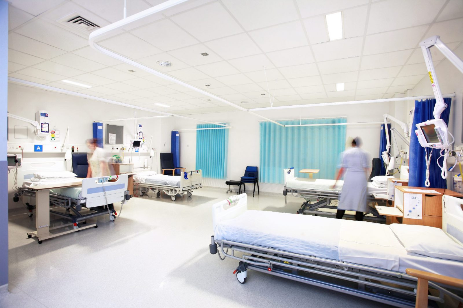 "İdrak" liseyində güllələnən müəllimin son durumu