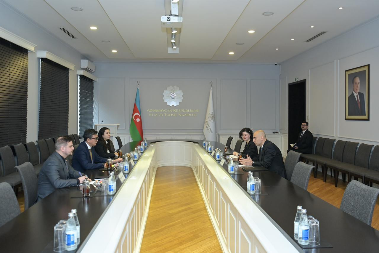 Elm və təhsil naziri İndoneziyanın ölkəmizdəki səfiri ilə bu məsələləri müzakirə edib