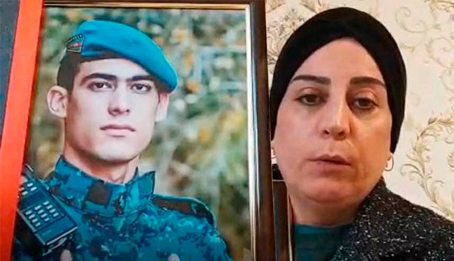 Ana əsgər oğlunun intiharına inanmır -