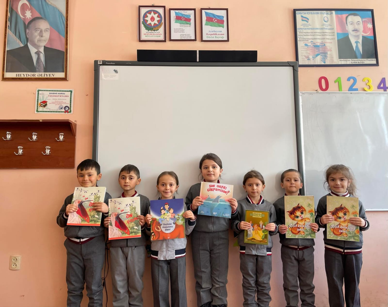 “Hər şagirdə bir kitab” layihəsi bölgələrdə böyük dəyişimin əsasını qoyur