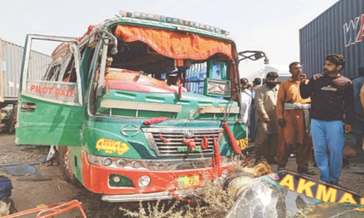 Pakistanın Sind əyalətində ağır yol qəzası: azı 11 nəfər ölüb