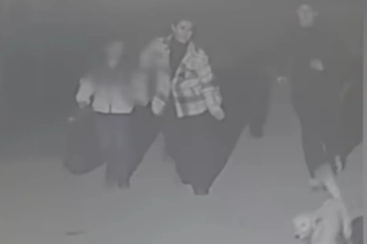 Bakıda DƏHŞƏT: Ana qızını niyə küçəyə atdı? -