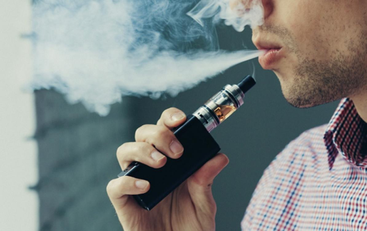 Elektron siqaretlərin istifadəsinə görə cərimələr tətbiq olunacaq