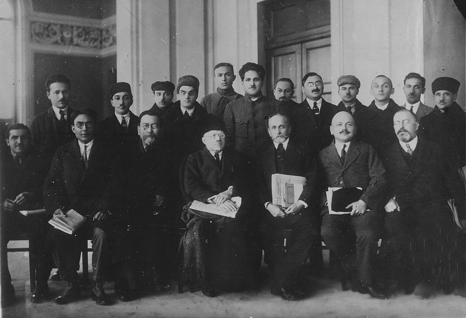 “Əlifba Qurultayı”ndan 100 il sonra... yenidən ortaq əlifba müzakirəsi