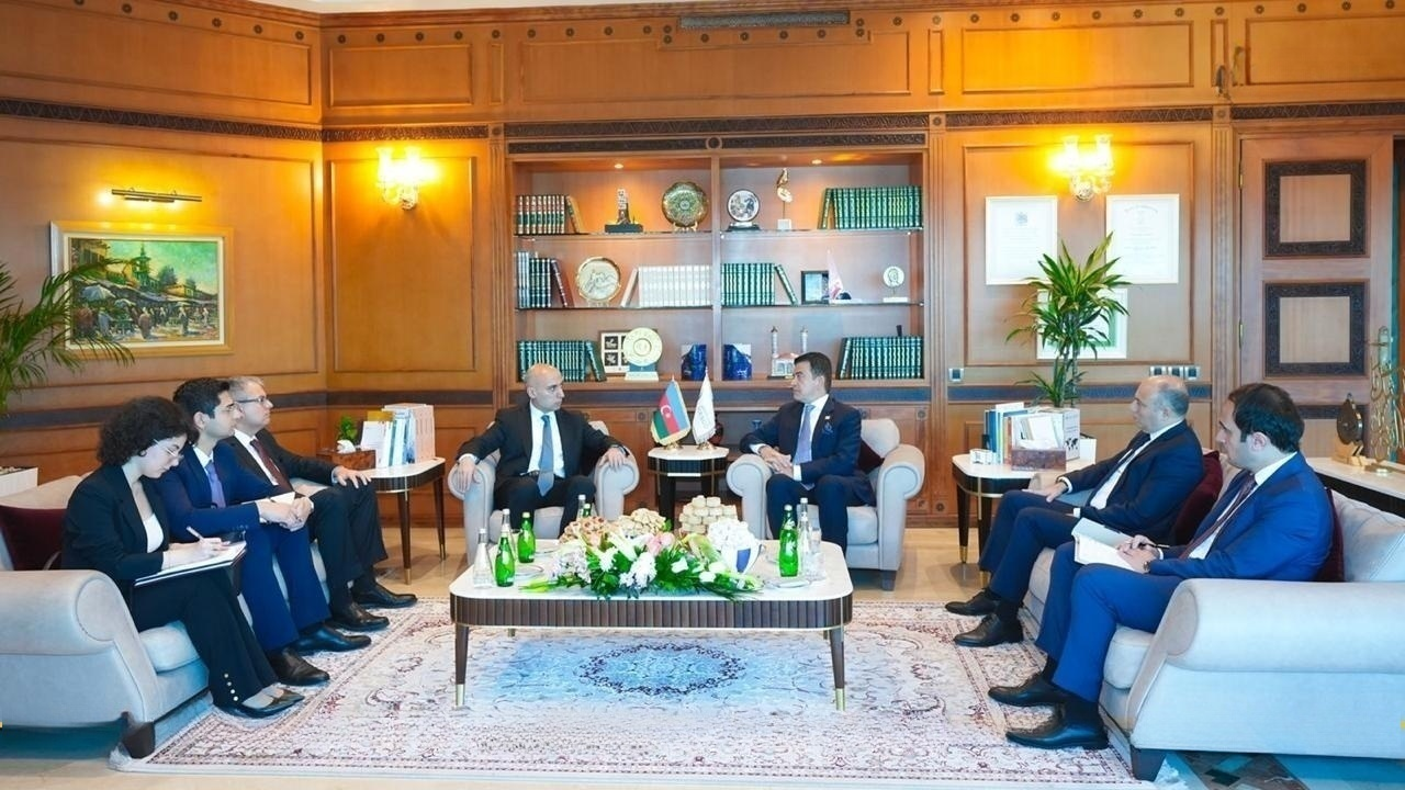 Emin Əmrullayev ICESCO-nun baş direktoru ilə görüşüb