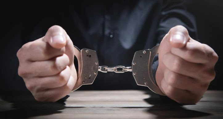 Beynəlxalq axtarışdakı 2 şəxs tutulub Azərbaycana ekstradisiya edildi