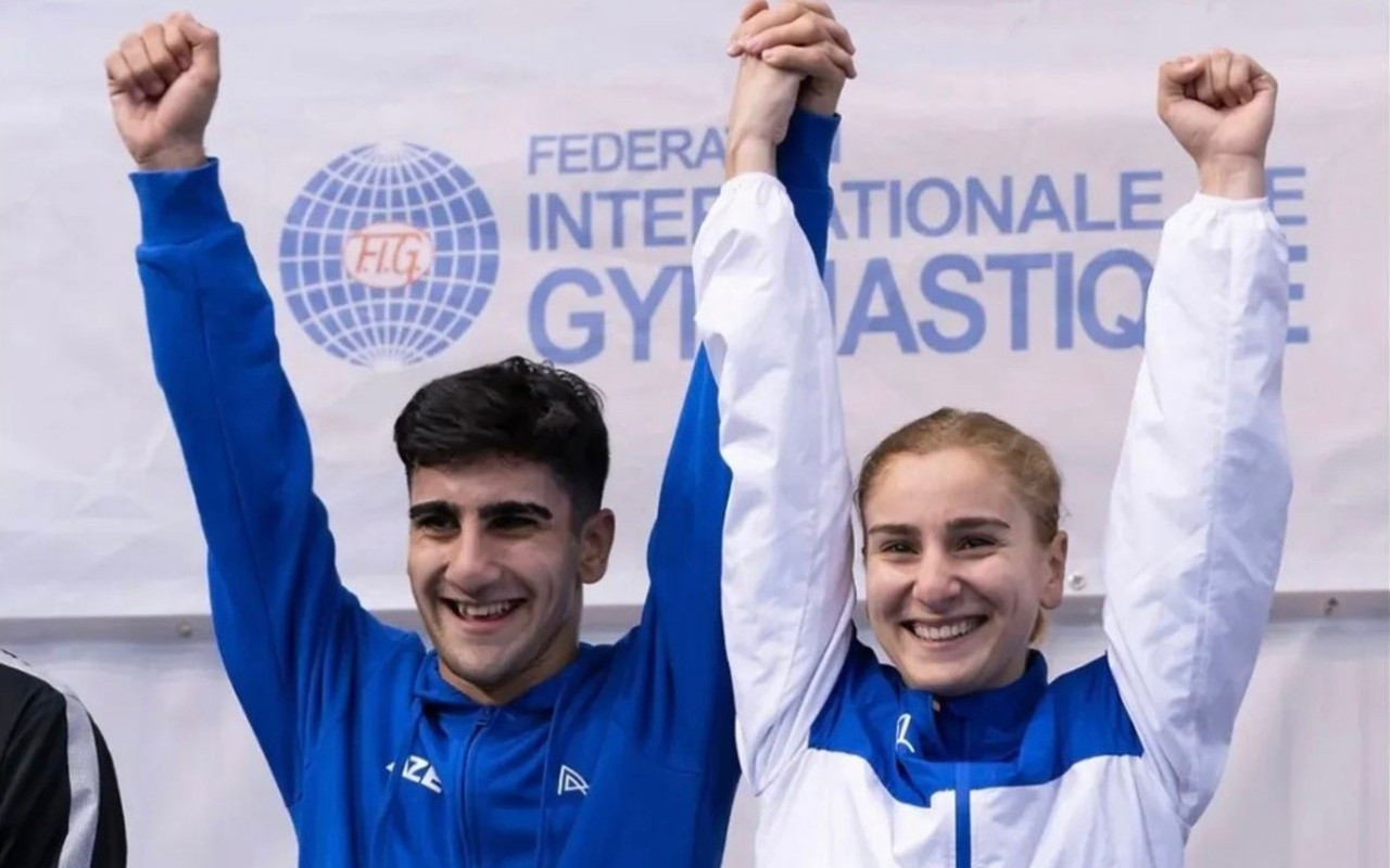 Azərbaycanlı bacı-qardaş