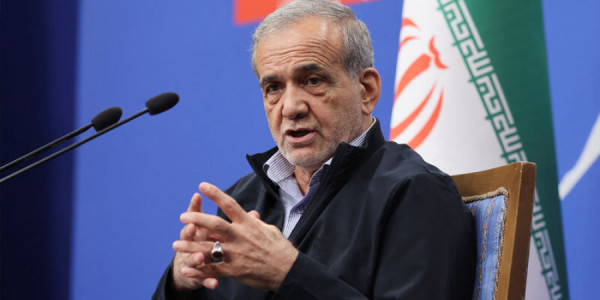 Pezeşkian ABŞ-nin repressiv yanaşmasının davam etməsini qəbuledilməz olduğunu bildirib