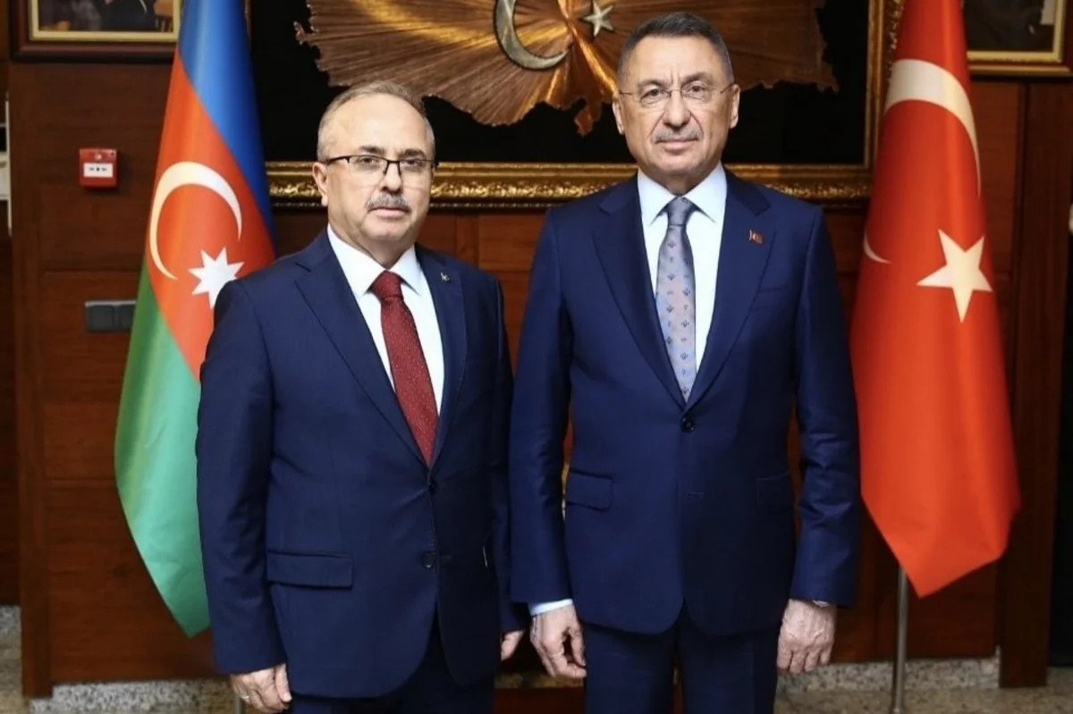 Fuad Oktay Azərbaycana gəlib