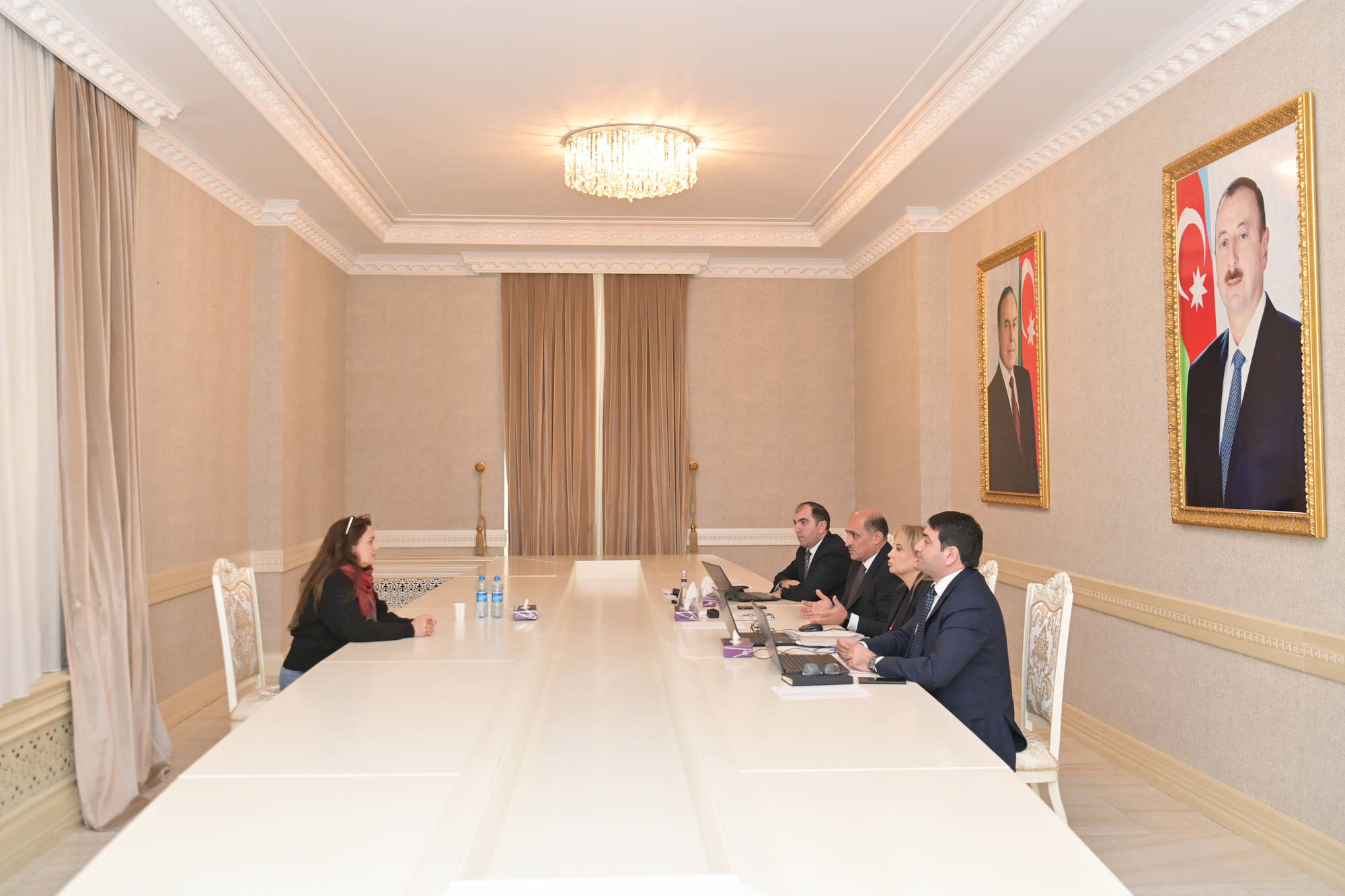 Nazir müavini İdris İsayev Xırdalanda vətəndaşları qəbul edib