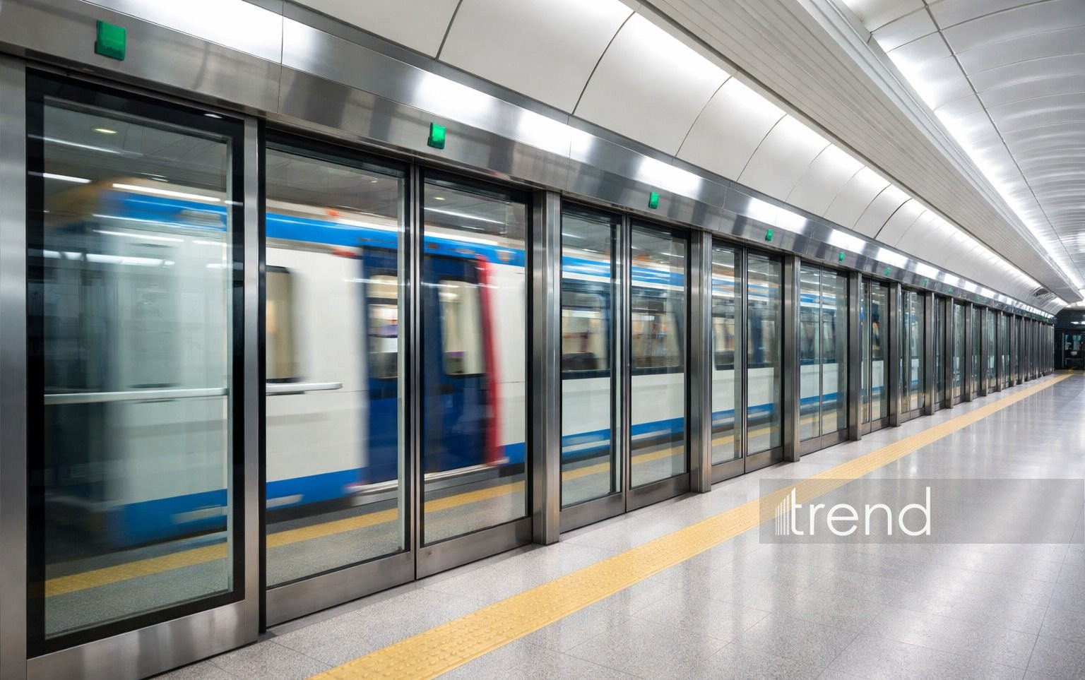 Metro stansiyalarında qoruyucu şüşələr niyə quraşdırılmır?