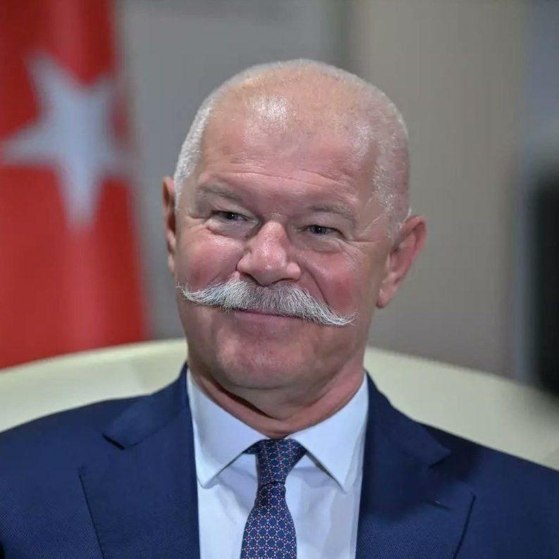 Macarıstanlı naziri şok açıqlama verdi – Biz türk dünyasındanıq