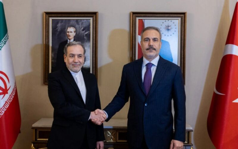 İranla Türkiyə  ABŞ və İsrailin hücumlarını müzakirə etdi