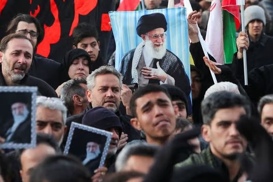 İran paytaxtında liderin xatirəsi üçün izdihamlı anlar