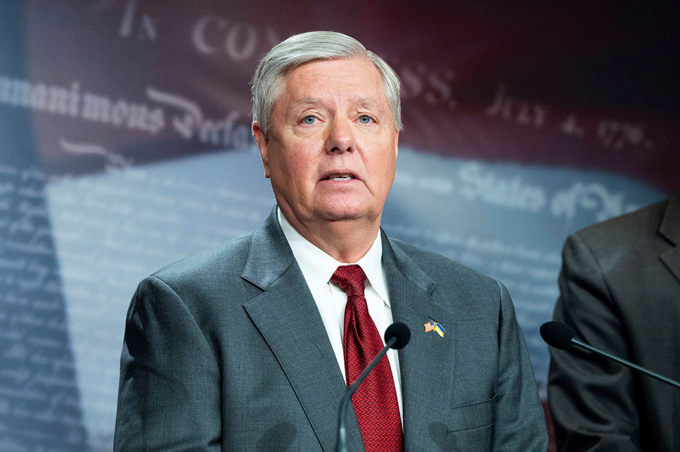 ABŞ senatoru yeni hədəfə işarə etdi: