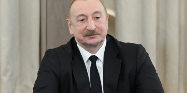 Azərbaycan lideri Özbəkistanın azad edilmiş ərazilərə dəstəyini yüksək qiymətləndirib