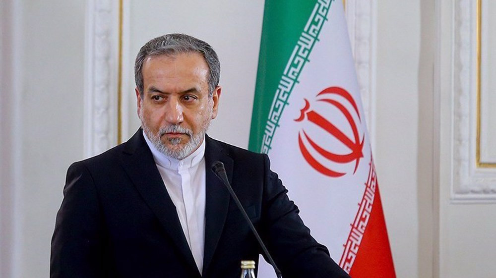 Əraqçi Trampı diplomatiyaya xəyanətdə ittiham etdi