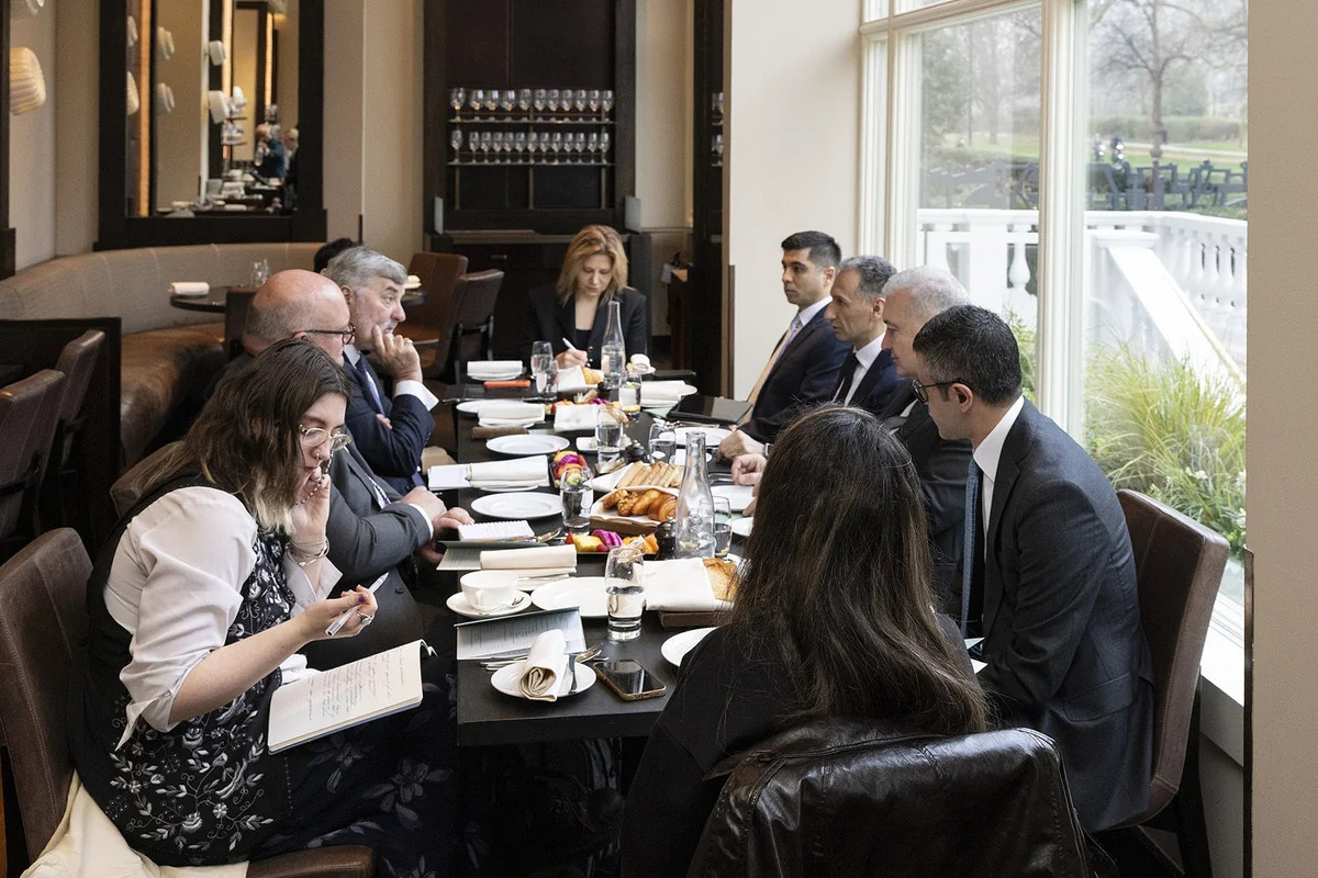 Azəbaycan və Britaniya süni intellekt sahəsində əməkdaşlığı müzakirə edib