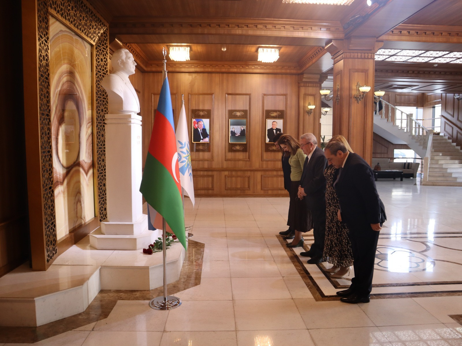 Yasamal rayonunda “Azərbaycan qadını: Güclü ailə, güclü cəmiyyət, güclü dövlət” mövzusunda tədbir keçirilib