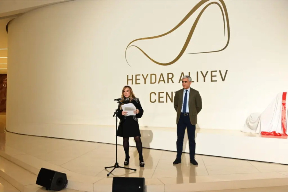 “New York Post”: Heydər Əliyev Mərkəzi beynəlxalq incəsənət mərkəzinə çevrilir