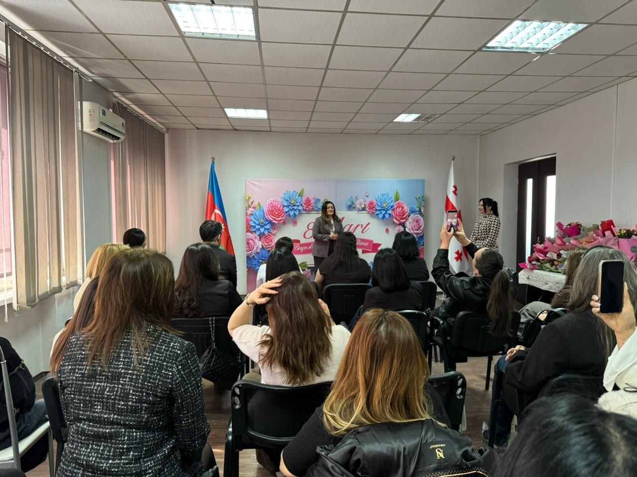 Gürcüstanın işgüzar azərbaycanlı qadınlarının görüşü keçirilib