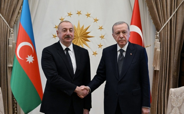 Ərdoğan Prezident İlham Əliyevə zəng edib, İranın dron hücumunu qınayıb