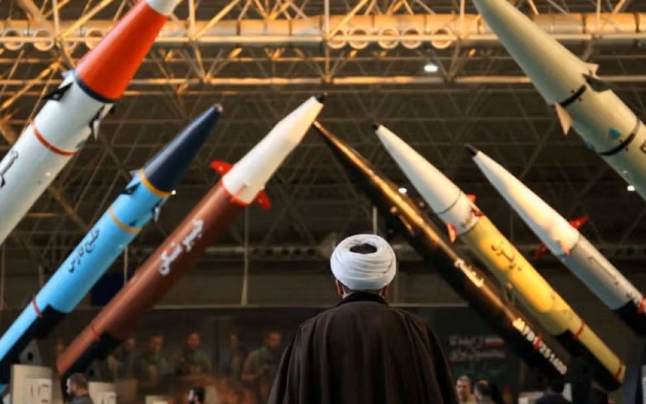 Telegraph: İranın raket ehtiyatı tükənir
