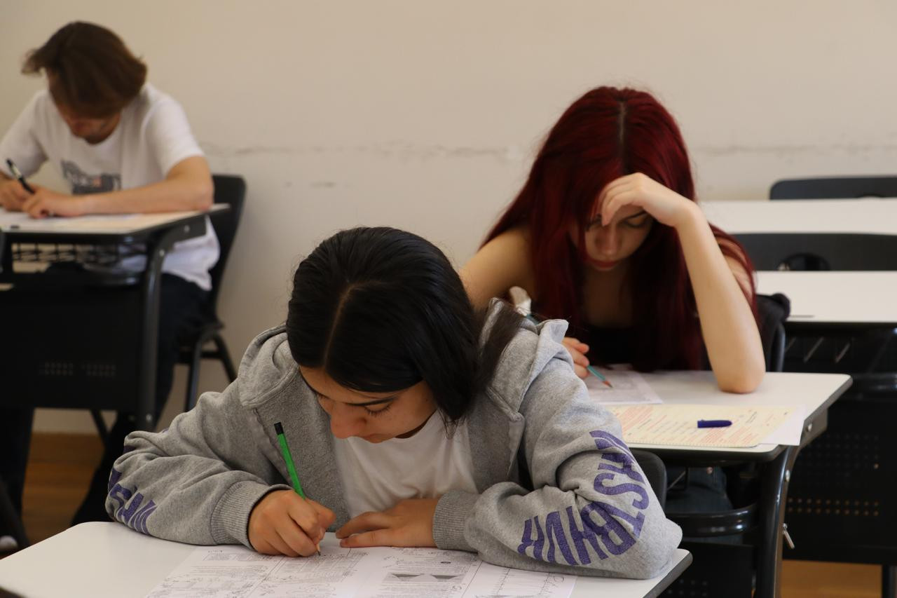 Naxçıvanda buraxılış imtahanının vaxtı dəyişdirilib