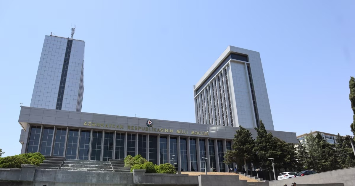 İranın dron hücumu ilə bağlı Milli Məclisin bəyənatı qəbul edilib