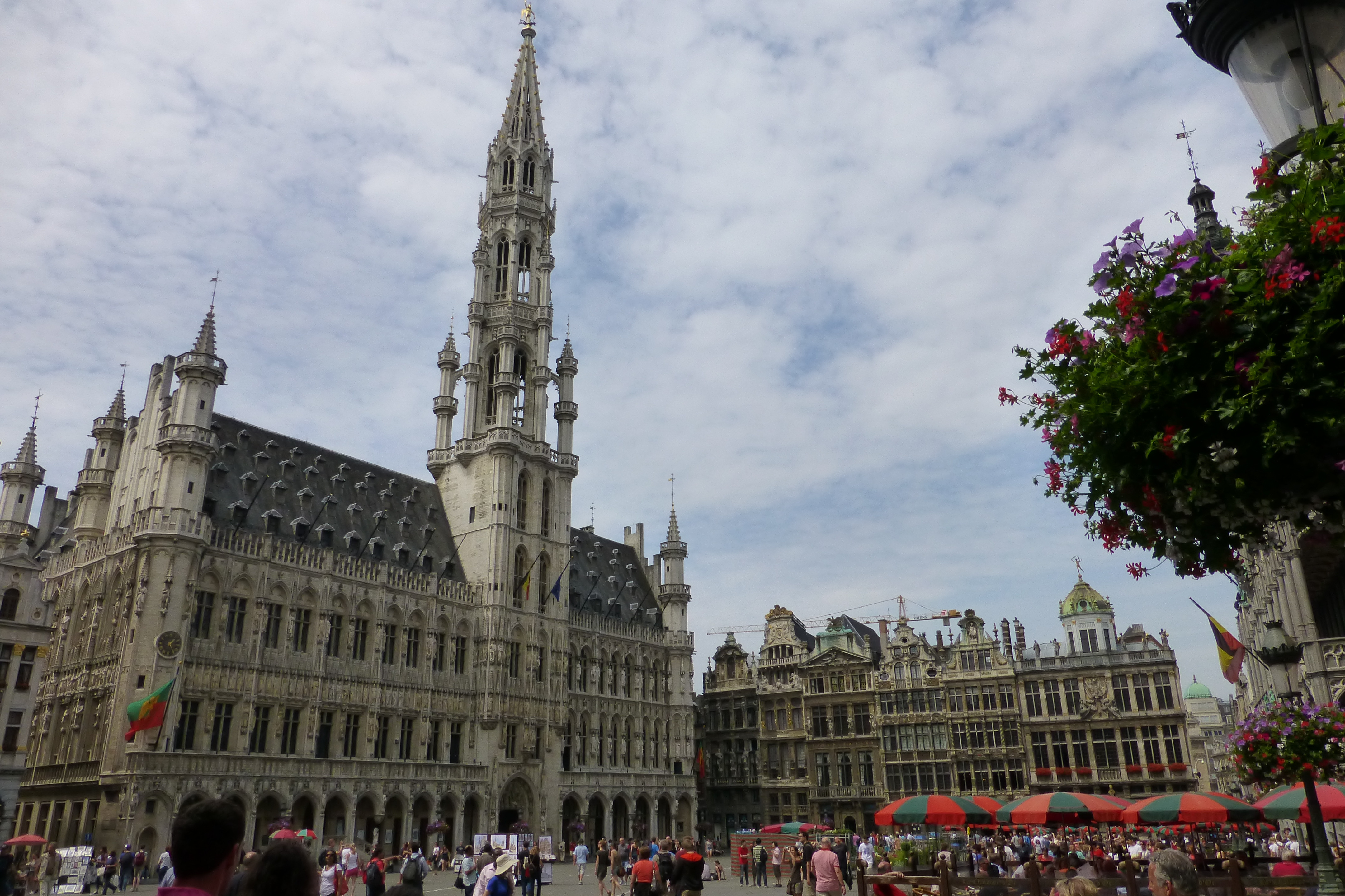 Brüssel sülhün mərkəzi olur?