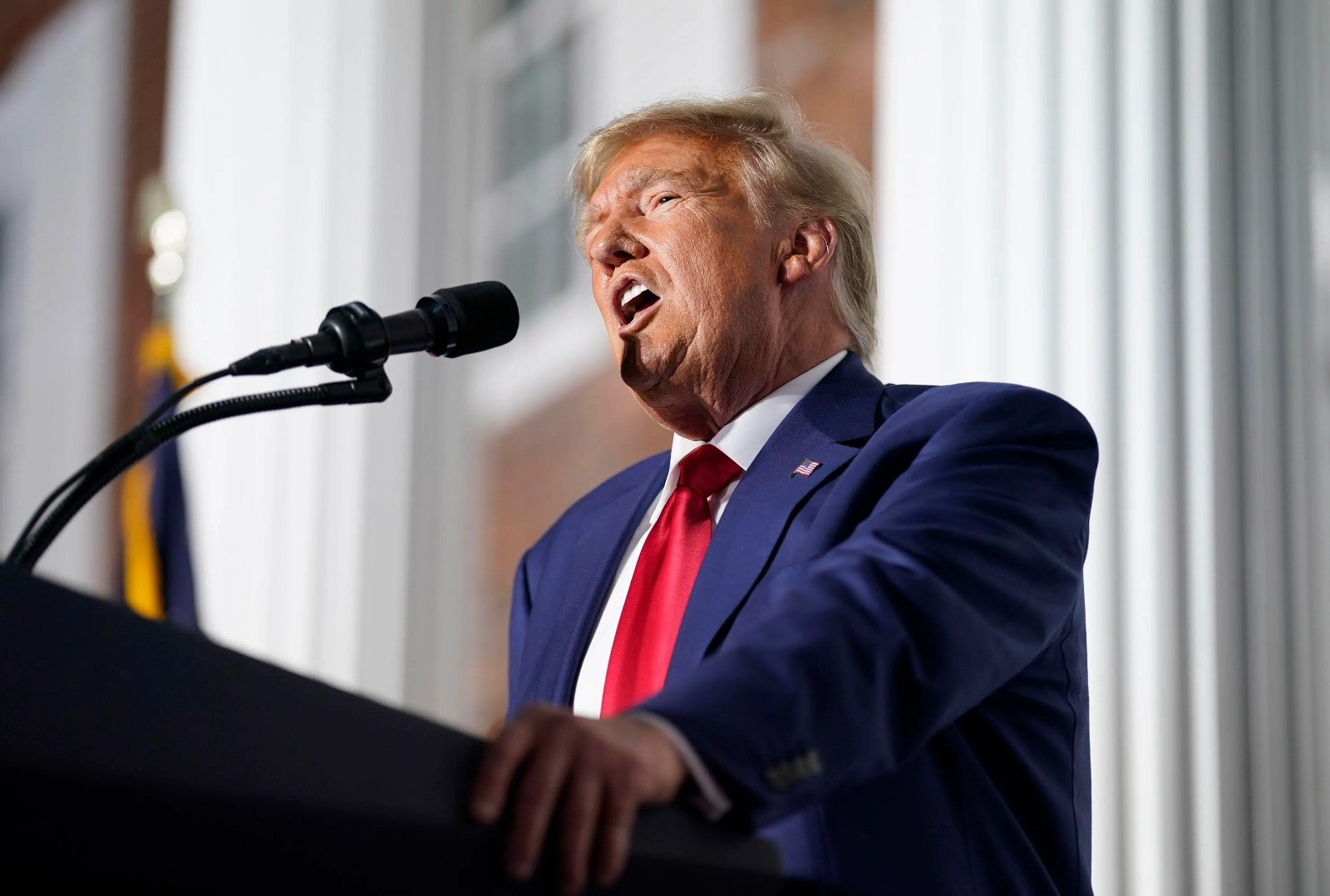 Tramp Xameneinin seçilməsindən məmnun deyil