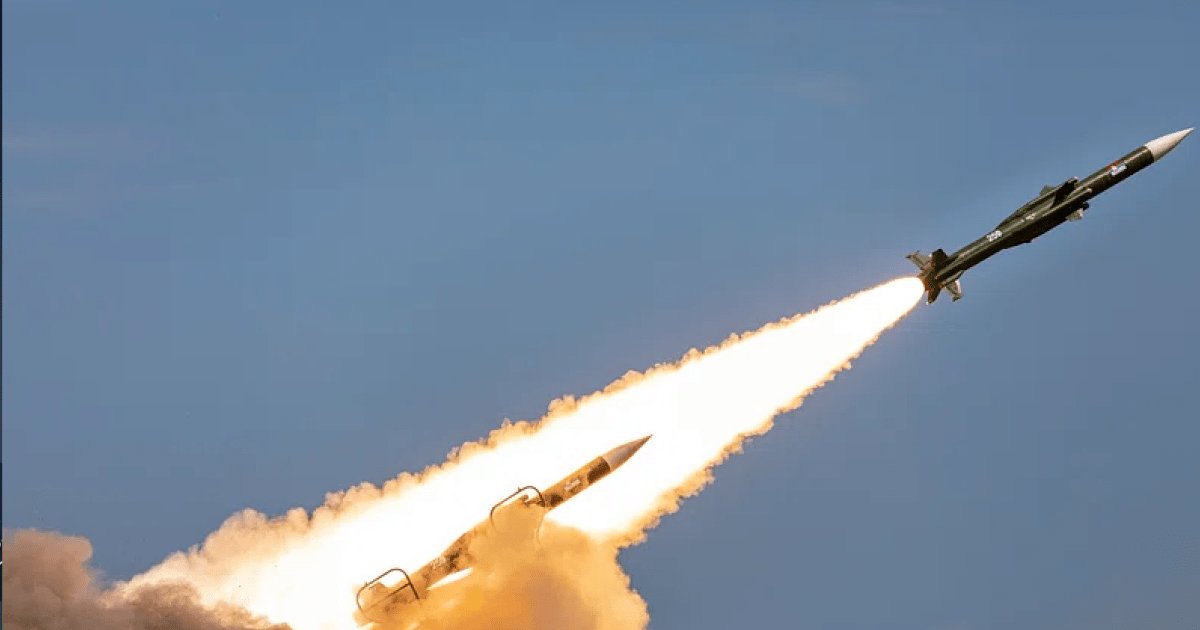 İran Bəhreyndəki ABŞ hərbi bazasına raket zərbəsi endirib