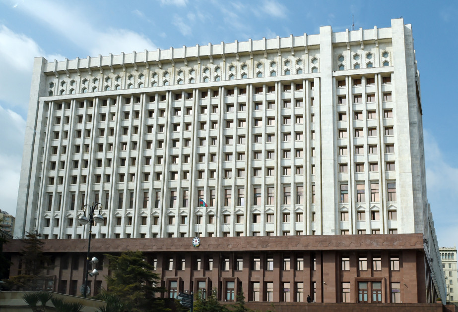 Putin Rusiya vətəndaşlarının təxliyəsinə görə Azərbaycan Prezidentinə təşəkkür edib