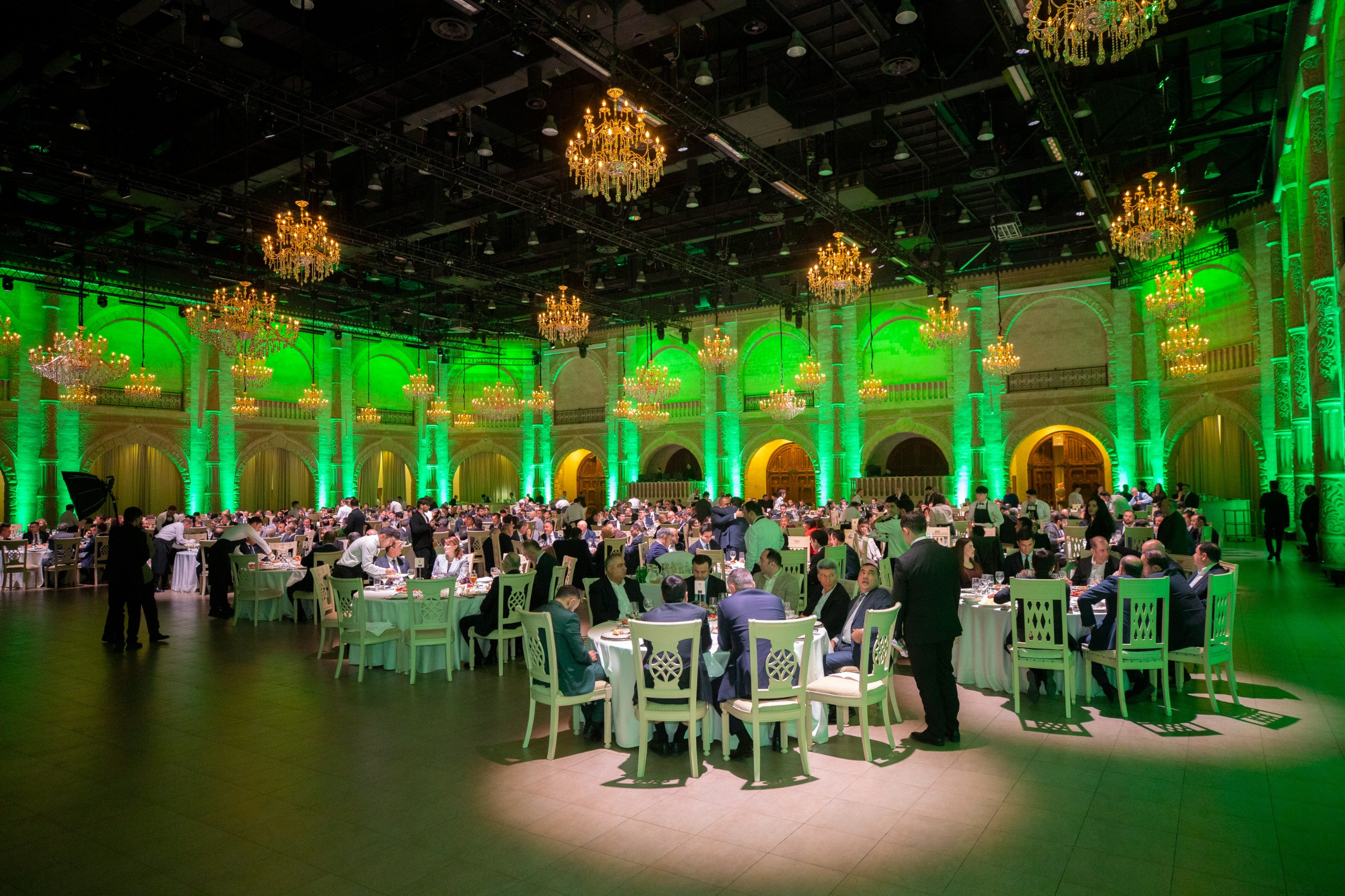 Sahibkarlarla ənənəvi iftar süfrəsi keçirilib