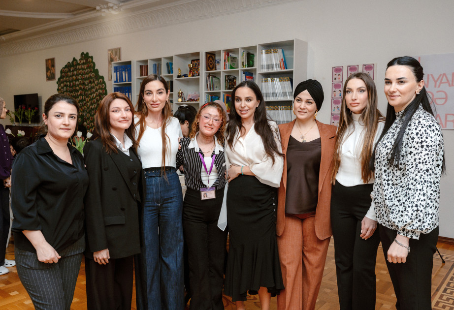 Leyla Əliyeva, Arzu Əliyeva və Alena Əliyeva “Yaşama Dəstək” Mərkəzində olublar