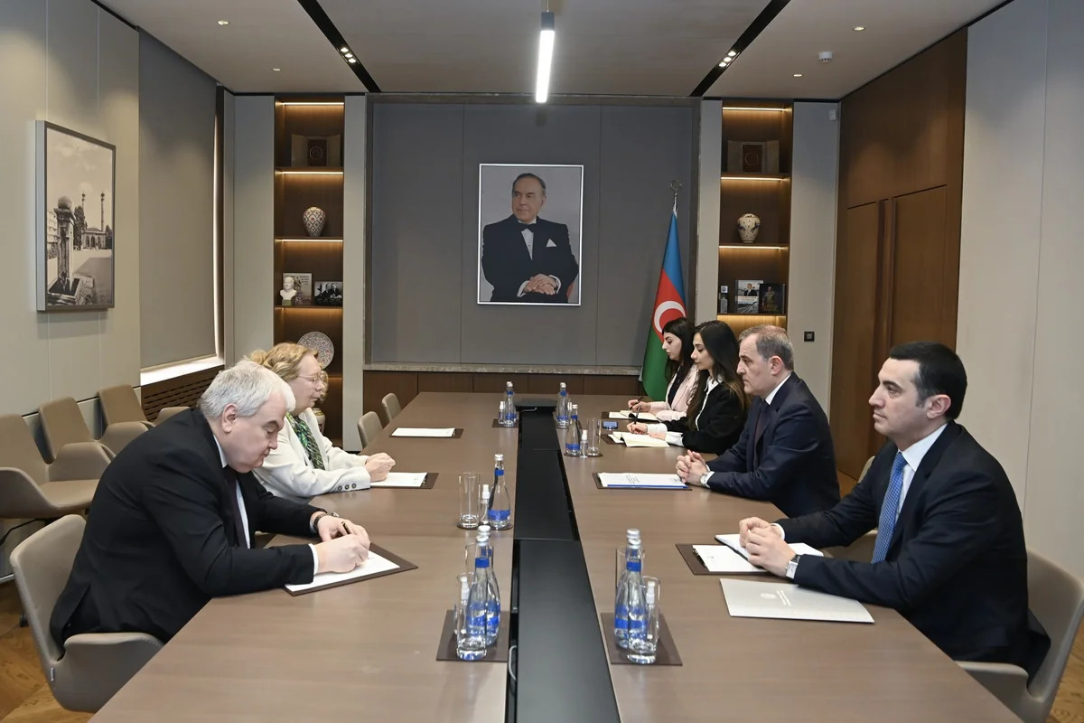 Ceyhun Bayramov BMT-nin Cenevrədəki Ofisinin baş direktoru ilə görüşüb