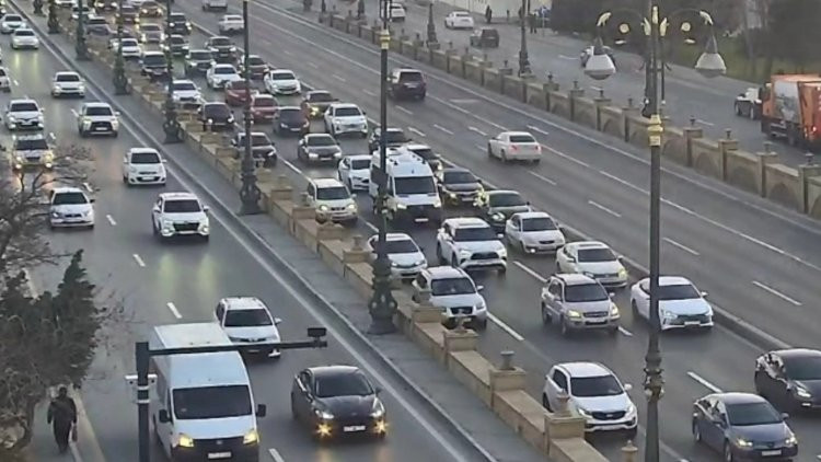 DİQQƏT: Bu yollarda tıxac var