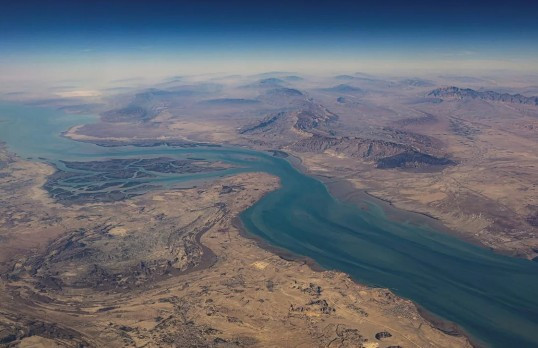 İran: Hörmüz boğazı bağlanmayıb