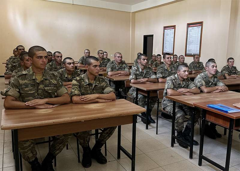 Azərbaycan ordusunda erməni dili də öyrədilir –