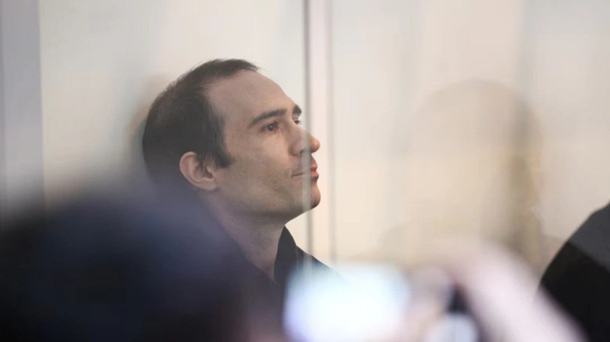 Fransaya casusluqda ittiham olunan Martin Ryana HÖKM OXUNDU