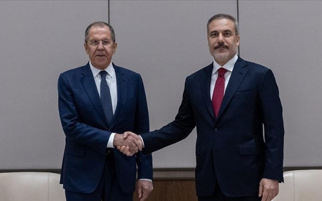 Fidanla Lavrov regiondakı müharibəni müzakirə etdilər