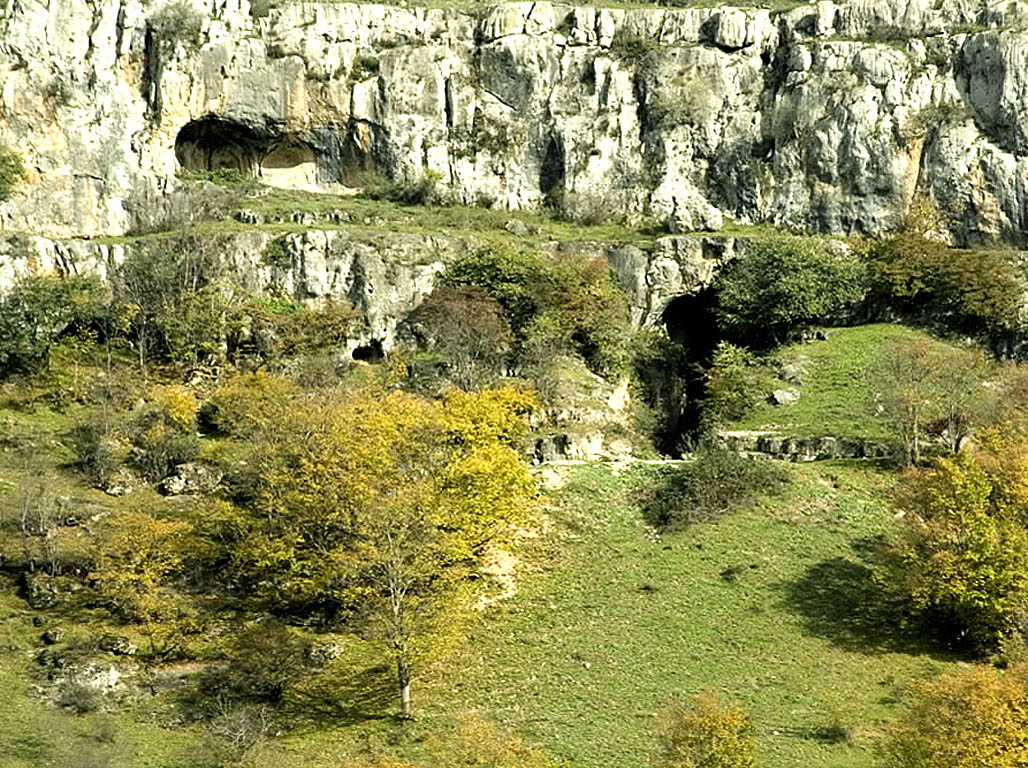 Hikmət Hacıyevin ermənilərin göz tikdiyi tarixi abidədəyə dair paylaşımı hansı mesajları verir?