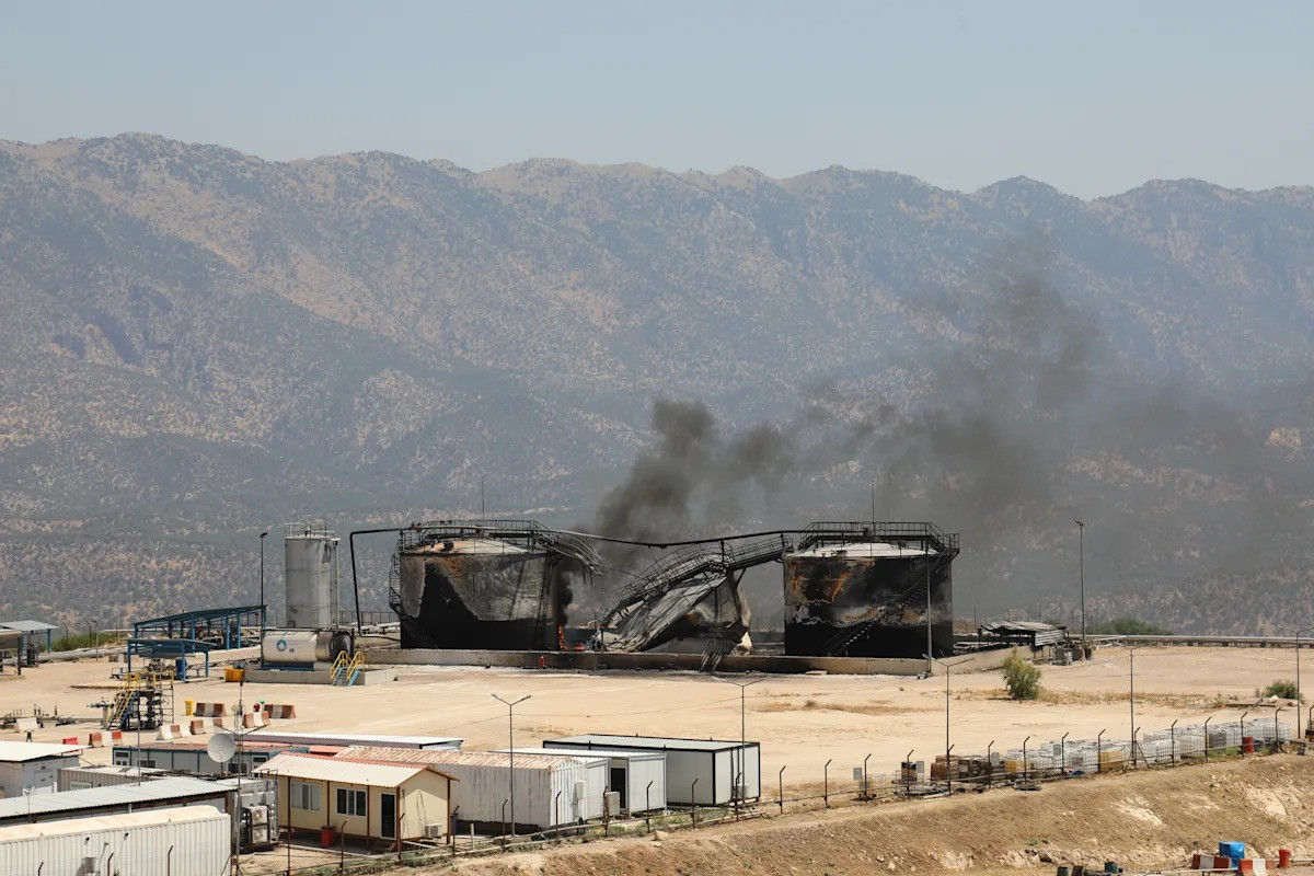 İraqda neft yatağı HƏDƏFƏ ALINDI
