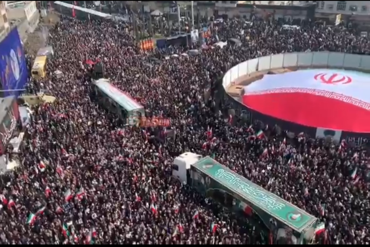 Tehranda Laricani və digər rəsmilərlə vida mərasimi keçirilir