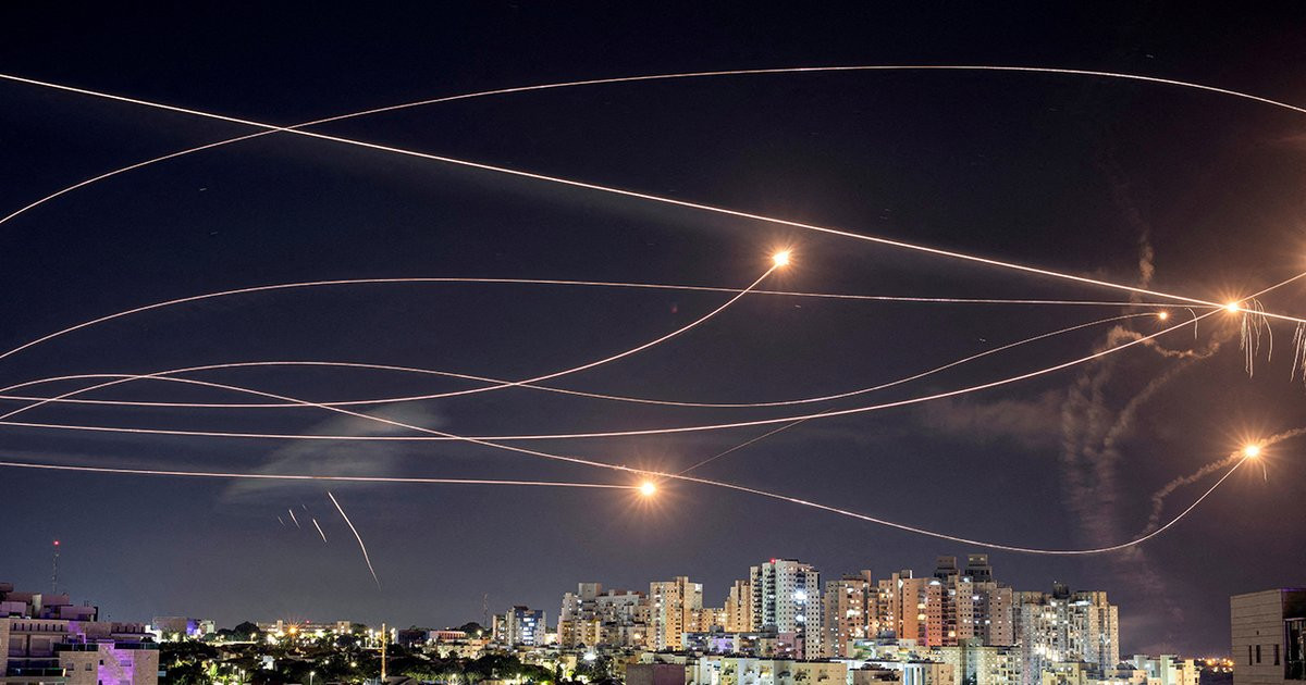 İran İsrailin Dəmir Qübbə sisteminə zərbə endirib