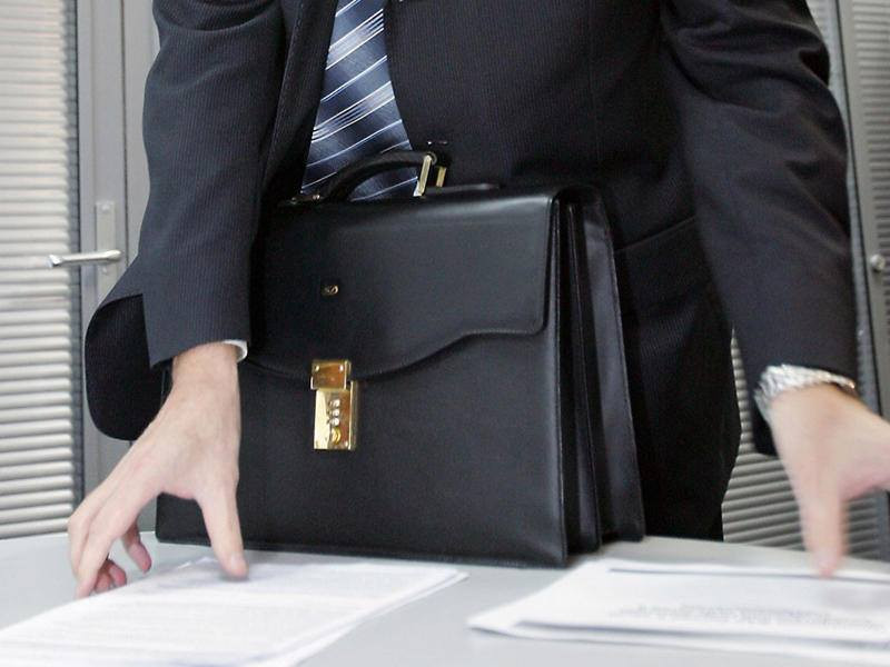 Bu məmurlara XƏBƏRDARLIQ EDİLDİ