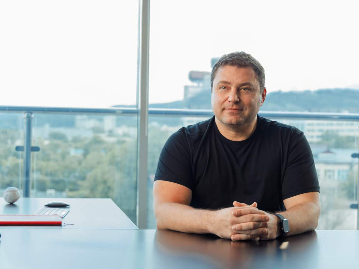 Azərbaycanda dörd saytın rəhbəri olan şəxsin altı milyard dolları var