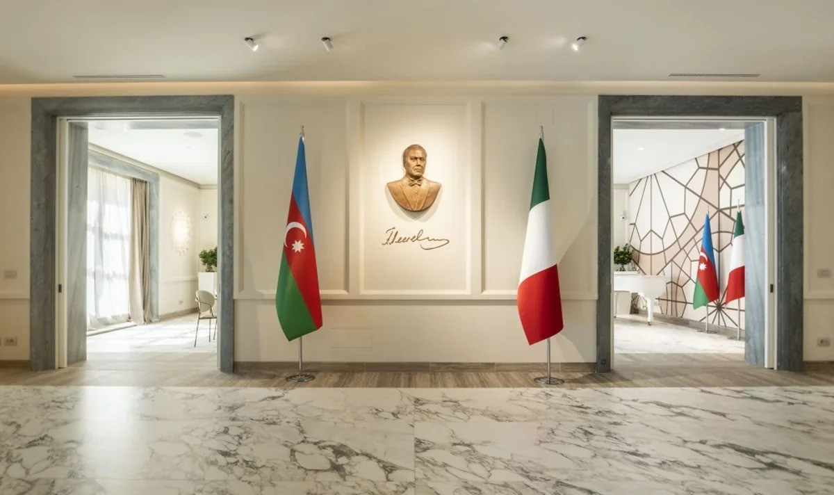 Azərbaycanın İtaliyadakı səfirliyinin konsulluq bölməsi 11 gün işləməyəcək