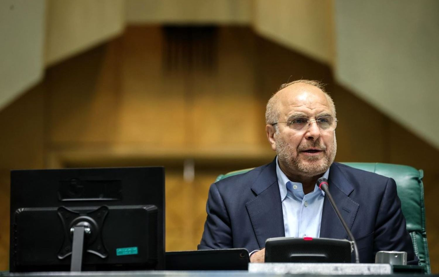 Qalibafdan Novruz təbriki ilə yanaşı sərt mesaj