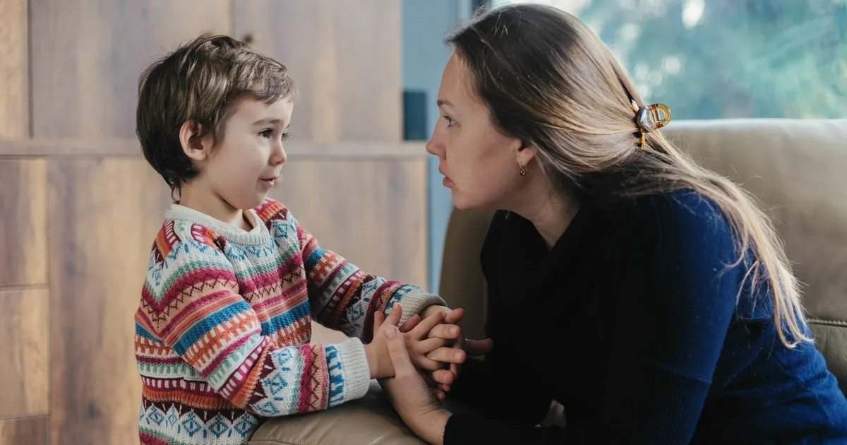 Deputatın fərqli yanaşması rezonans yaratdı: Valideyn övladını necə tərbiyə etməlidir?